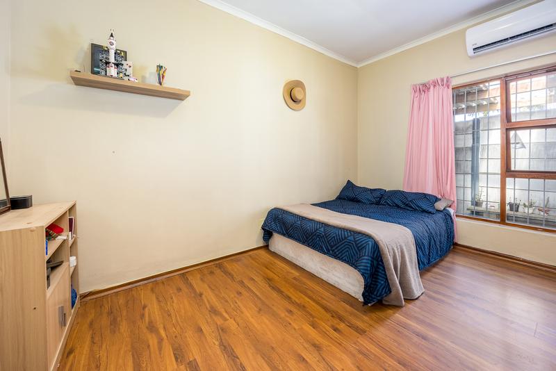 3 Bedroom Property for Sale in Peerless Park North Western Cape